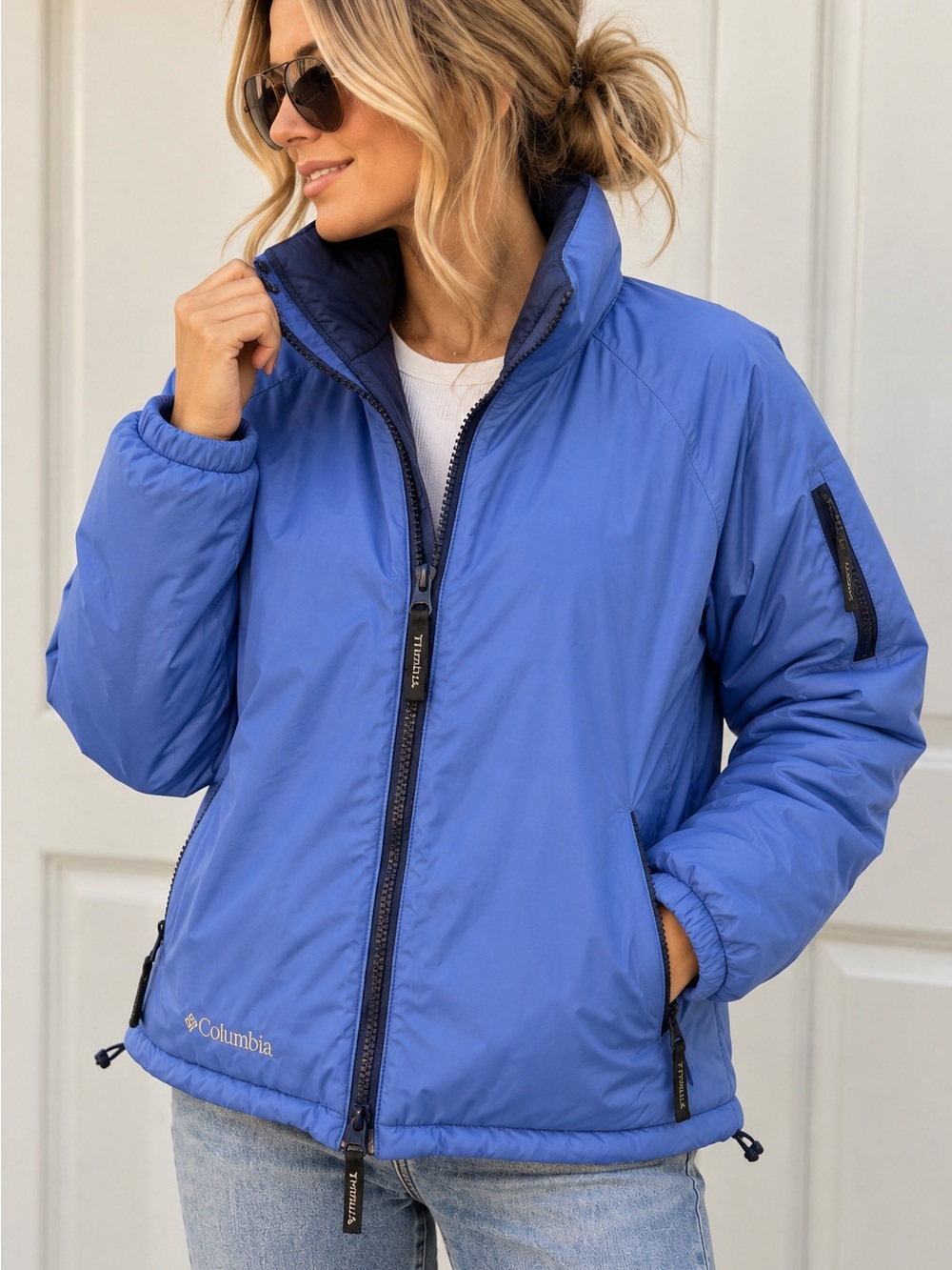 Columbia Titanium Reversible Blue and Navy Insulated Jacket Women’s Y2K